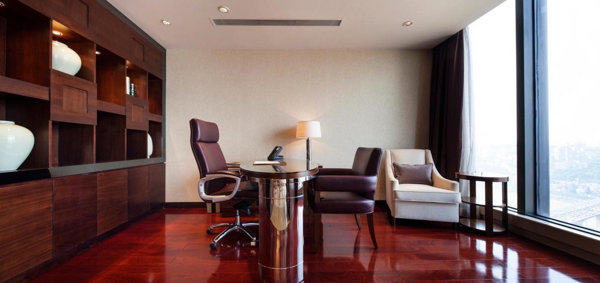 Radisson Blu Plaza Chongqing - Free 2 Bottle Of Local Beer Per Room During Stay Eksteriør billede